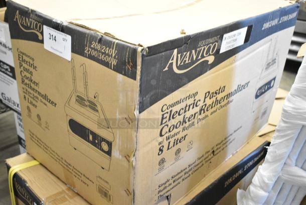 BRAND NEW SCRATCH AND DENT! Avantco 177PC201 2.1 Gallon / 8 Liter Electric Countertop Pasta Cooker / Rethermalizer. 208/240 Votls, 1 Phase. - Image 11 of 11