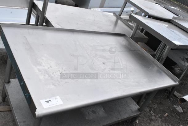 Stainless Steel Equipment Stand w/ Metal Under Shelf. - Image 4 of 4