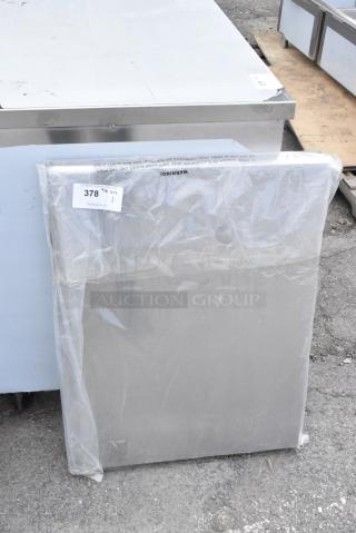 BRAND NEW SCRATCH AND DENT! Cooking Performance Group 3511030870 Drip Tray for 72" Manual Griddles and Charbroilers