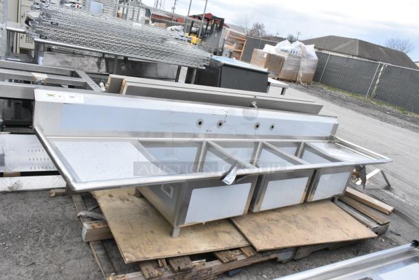 BRAND NEW SCRATCH AND DENT! Regency 600S32323224 Stainless Steel 3 Bay Sink w/ Dual Drain Boards. No Legs. - Image 1 of 8