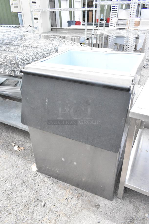 Hoshizaki B-500PF Metal Commercial Ice Bin. - Image 1 of 6