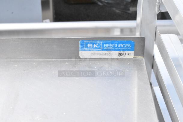 Stainless Steel Table w/ Metal Under Shelf. - Image 5 of 5