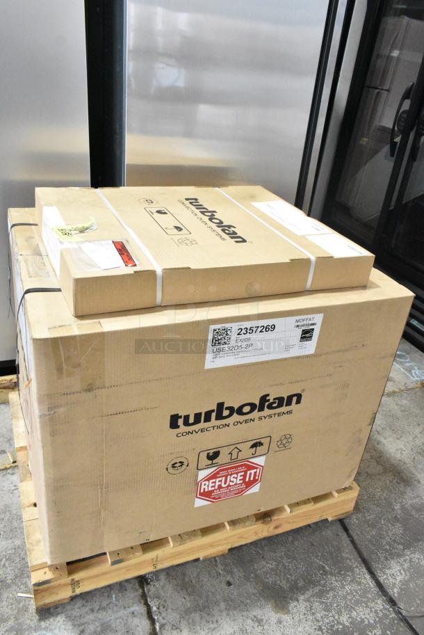 BRAND NEW SCRATCH AND DENT! Moffat E32D5 28-7/8" Turbofan Full-Size Digital/Electric Countertop Convection Oven With Porcelain Oven Chamber. 208 Volts, 1 Phase. - Image 3 of 5