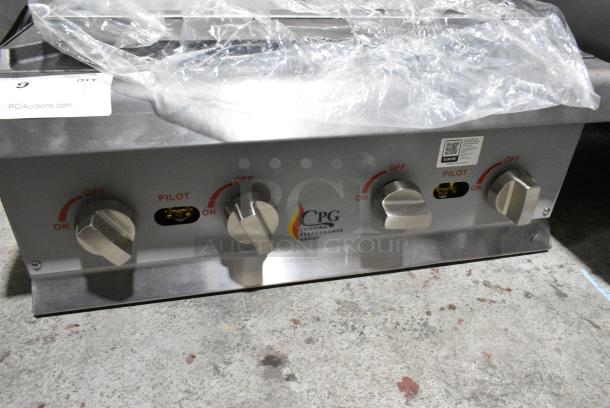 BRAND NEW SCRATCH AND DENT! 2024 Cooking Performance Group CPG 351RCPG24NL Stainless Steel Commercial 4 Burner Gas Countertop Range / Hot Plate - 88,000 BTU. - Image 4 of 8