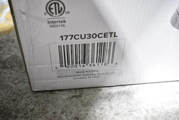BRAND NEW SCRATCH AND DENT! Avantco CU30CETL 30 Cup (150 oz.) Double Wall Stainless Steel Coffee Urn / Coffee Percolator. 120 Volts, 1 Phase. - Image 9 of 9