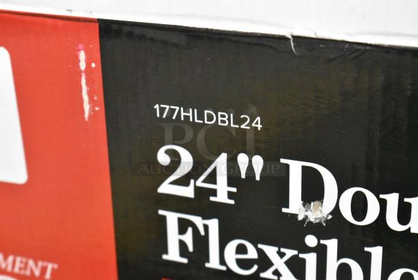 BRAND NEW SCRATCH AND DENT! Avantco HLDBL24BK 24" Black Dual Arm Stainless Steel Heat Lamp. 120 Volts, 1 Phase. - Image 3 of 3