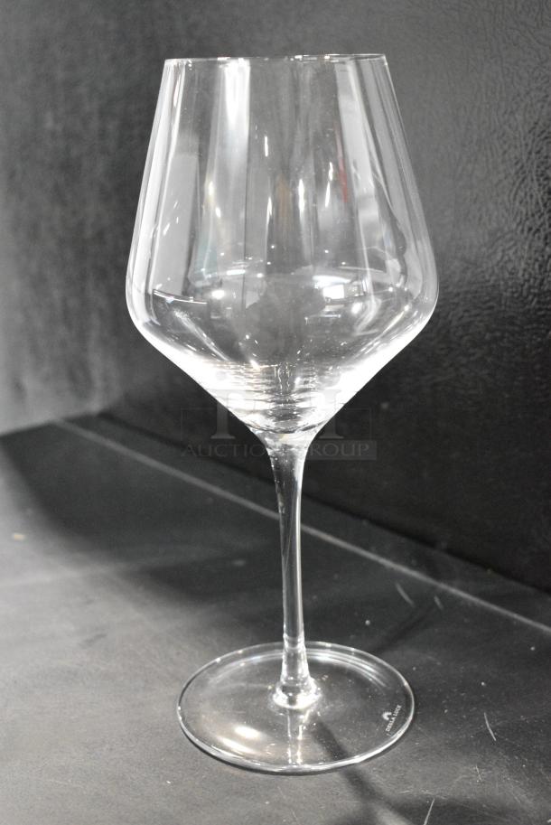 BRAND NEW SCRATCH AND DENT! Box of 4 Della Luce Astro 553ANGWN24 24 oz Red Wine Glasses - Image 1 of 8