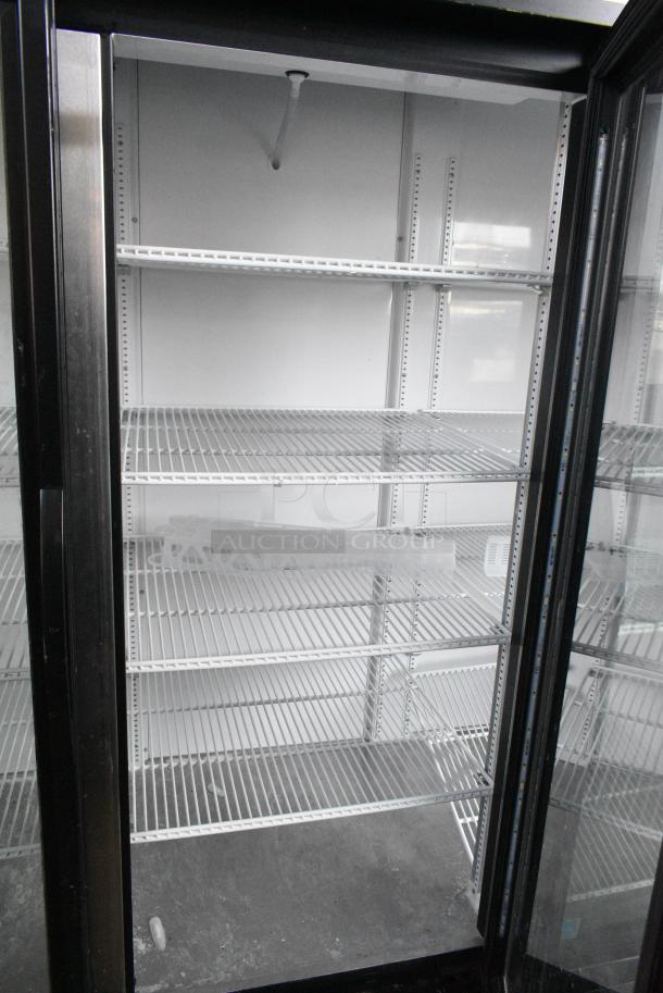 2019 True GDM-72-HC Metal Commercial 3 Door Reach In Cooler Merchandiser w/ Poly Coated Racks. 115 Volts, 1 Phase. Tested and Working! - Image 5 of 7