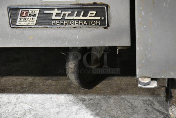 True TSSU-60-24M-B-ST Stainless Steel Commercial Sandwich Salad Prep Table Mega Top Bain Marie on Commercial Casters. 115 Volts, 1 Phase. Tested and Working! - Image 4 of 10