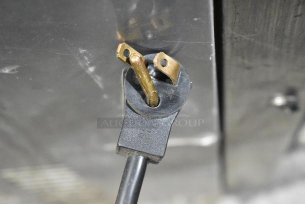 Beverage Air BB72G Metal Commercial 3 Door Back Bar Cooler Merchandiser on Commercial Casters. 115 Volts, 1 Phase. Tested and Working! - Image 9 of 13