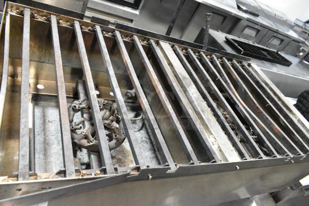 Town SR-24-G-X2-SS-N Stainless Steel Commercial Natural Gas Powered 2 Burner Range. - Image 3 of 7