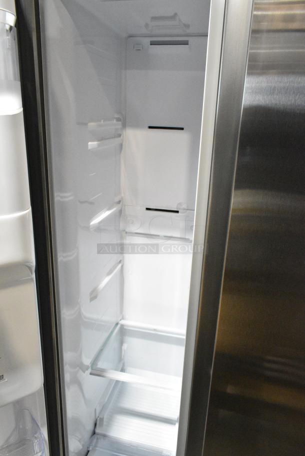 Samsung RS22T5201SR Stainless Steel Cooler w/ Freezer and Ice Dispenser. 115 Volts, 1 Phase. Tested and Working! - Image 4 of 8