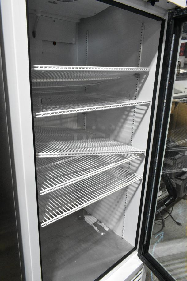 2021 True TSCI-600R-G-PH Metal Commercial Single Door Reach In Cooler Merchandiser w/ Poly Coated Racks. 115 Volts, 1 Phase. Tested and Powers On But Does Not Get Cold - Image 4 of 5