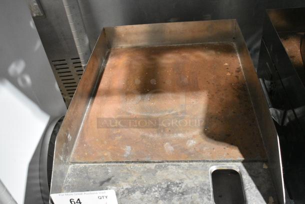 Waring WGR140X Stainless Steel Commercial Countertop Electric Powered Flat Top Griddle. 120 Volts, 1 Phase. - Image 5 of 7