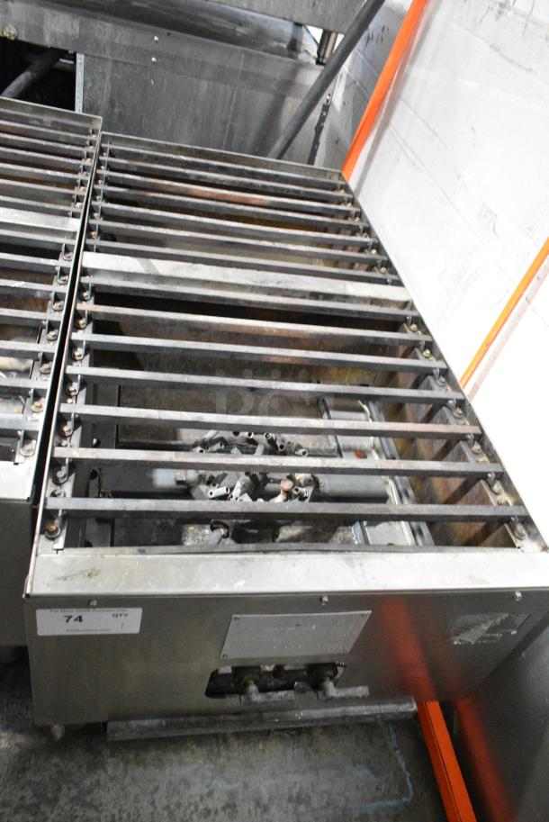 Town SR-24-G-X2-SS-N Stainless Steel Commercial Natural Gas Powered 2 Burner Range. - Image 2 of 6