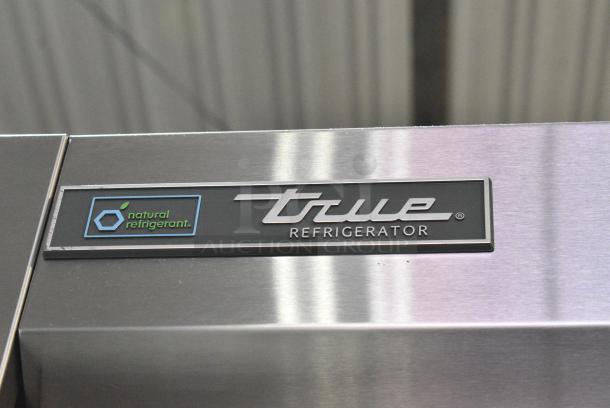 2022 True T-35-HC Stainless Steel Commercial 2 Door Reach In Cooler w/ Poly Coated Racks on Commercial Casters. 115 Volts, 1 Phase. Tested and Working! - Image 3 of 8