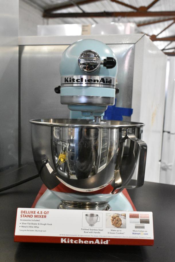 KitchenAid Metal Countertop 4.5 Quart Planetary Dough Mixer w/ Mixing Bowl and Paddle Attachment. 120 Volts, 1 Phase. Unit Was a Store Display. Cannot Test Due To Cut Power Cord - Image 3 of 10