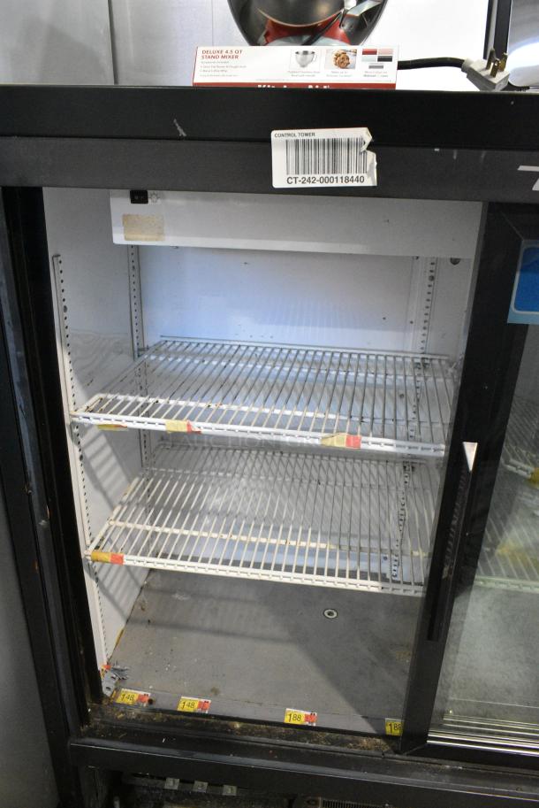 True GDM-41SL-48-HC-LD Metal Commercial 2 Door Reach In Cooler Merchandiser w/ Poly Coated Racks. 115 Volts, 1 Phase. Tested and Powers On But Does Not Get Cold - Image 5 of 8