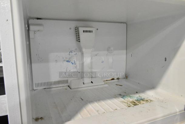 Whirlpool ET1MHKXMQ07 Metal Cooler w/ Freezer. 115 Volts, 1 Phase. Tested and Working! - Image 4 of 8