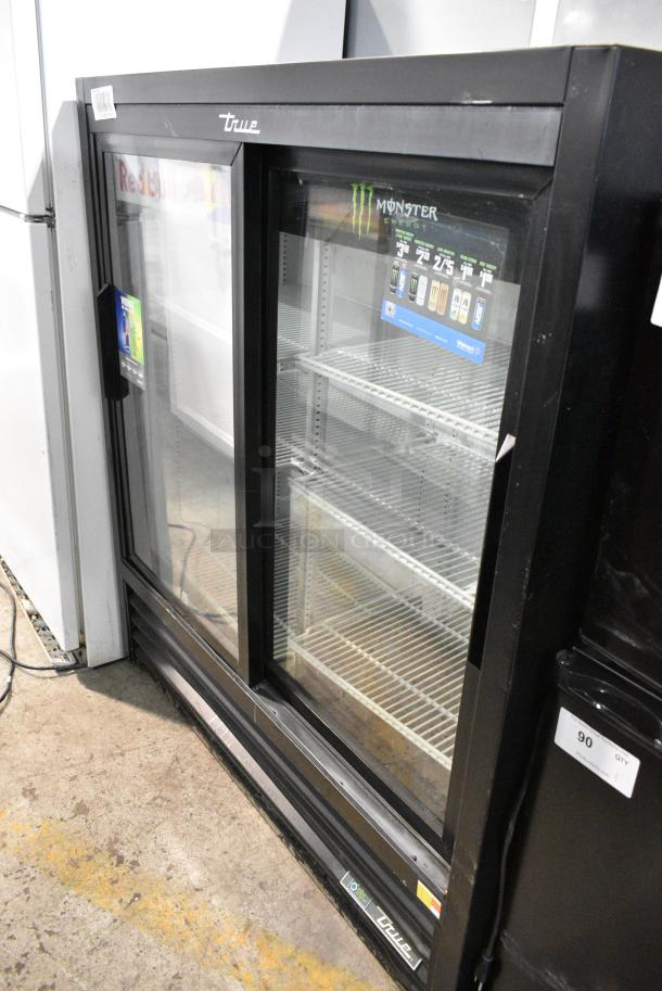 2021 True GDM-41SL-48-HC-LD Metal Commercial 2 Door Reach In Cooler Merchandiser. 115 Volts, 1 Phase. Tested and Powers On But Does Not Get Cold - Image 2 of 7