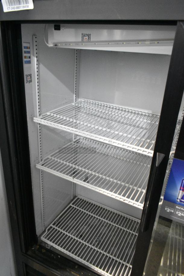 2021 True GDM-41SL-48-HC-LD Metal Commercial 2 Door Reach In Cooler Merchandiser. 115 Volts, 1 Phase. Tested and Powers On But Does Not Get Cold - Image 4 of 7