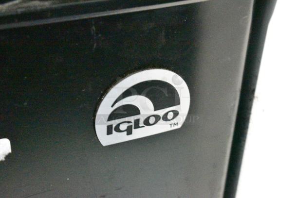 Igloo FR328B-BLACK Mini Cooler. 115 Volts, 1 Phase. Tested and Working! - Image 2 of 7