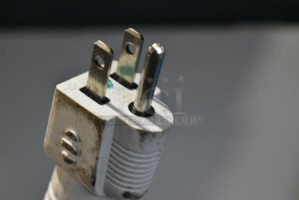 Accucold ARG3PV Metal Mini Cooler Merchandiser. 115 Volts, 1 Phase. Tested and Powers On But Does Not Get Cold - Image 5 of 7