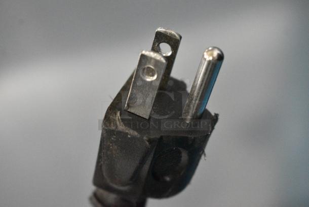 Galanz GLR25MBKE02 Mini Cooler. 115 Volts, 1 Phase. Tested and Working! - Image 5 of 7