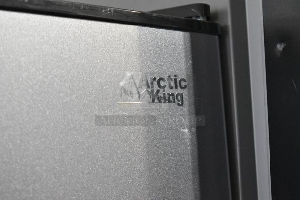 Arctic King Mini Cooler w/ Freezer. 115 Volts, 1 Phase. Tested and Powers On But Does Not Get Cold - Image 2 of 7