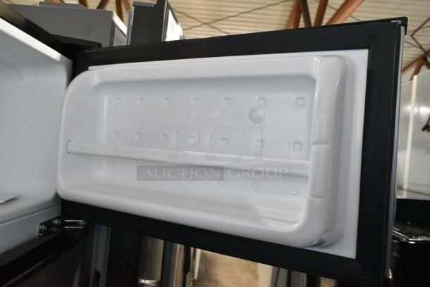 Arctic King Mini Cooler w/ Freezer. 115 Volts, 1 Phase. Tested and Powers On But Does Not Get Cold - Image 4 of 7