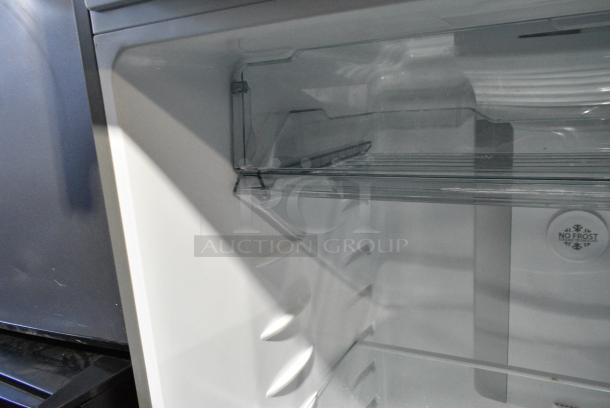 Oster OS-NF21800HB Metal Cooler w/ Freezer. 120 Volts, 1 Phase. Tested and Working! - Image 9 of 11