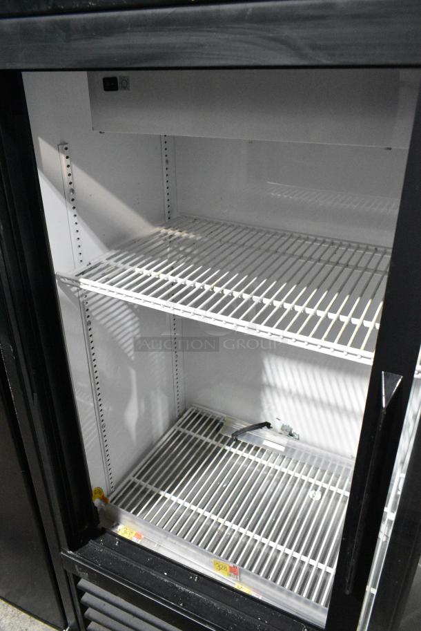2018 True GDM-41SL-48-HC-LD Metal Commercial 2 Door Reach In Cooler Merchandiser. 115 Volts, 1 Phase. Tested and Powers On But Does Not Get Cold - Image 4 of 7