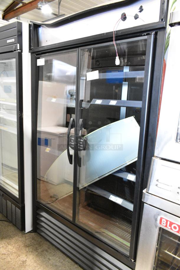 2021 True TVM-48SL-HC Metal Commercial 2 Door Reach In Cooler Merchandiser w/ Poly Coated Racks. 115 Volts, 1 Phase. Tested and Working! - Image 3 of 11
