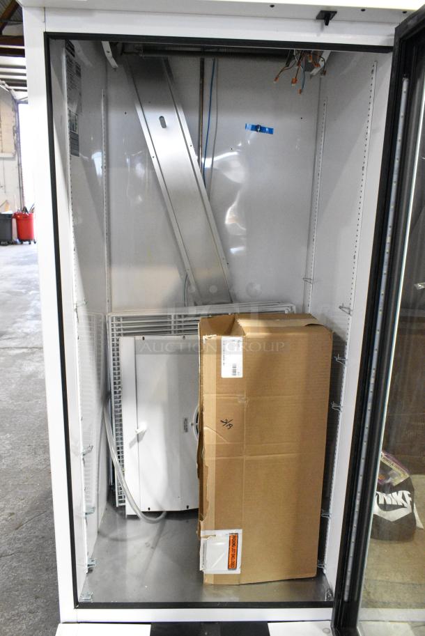 2020 True TSCI-600R-G-PH Metal Commercial Single Door Reach In Cooler Merchandiser w/ Poly Coated Racks. 115 Volts, 1 Phase. Tested and Powers On But Does Not Get Cold - Image 4 of 11