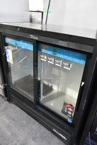 2022 True GDM-41SL-48-HC-LD Metal Commercial 2 Door Reach In Cooler Merchandiser. 115 Volts, 1 Phase. Tested and Working!