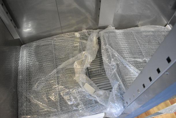 BRAND NEW SCRATCH AND DENT! 2023 Avantco 178Z2FHC Avantco Z2-F-HC 54" Solid Door Stainless Steel Reach-In Freezer. 115 Volts, 1 Phase. Tested and Powers On But Does Not Get Cold - Image 7 of 9