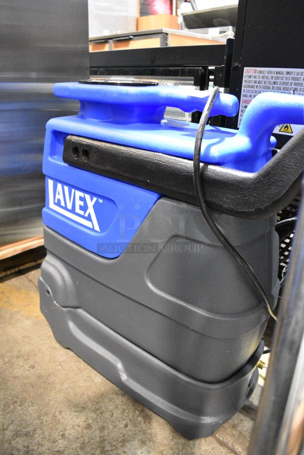 BRAND NEW SCRATCH AND DENT! Lavex 2-Stage Heated Spot Extractor with 15' Vacuum and Solution Hoses and 4" Stainless Steel Upholstery Tool - 3 Gallon, 55 PSI, 115 Volts, 1 Phase. Tested and Powers On But Parts Do Not Move - Image 4 of 13