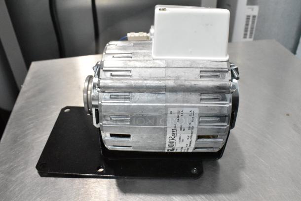BRAND NEW SCRATCH AND DENT! Estella Caffe 236PECEM107 Motor for ECEM1 - 110V 236PECEM107 - Image 1 of 6