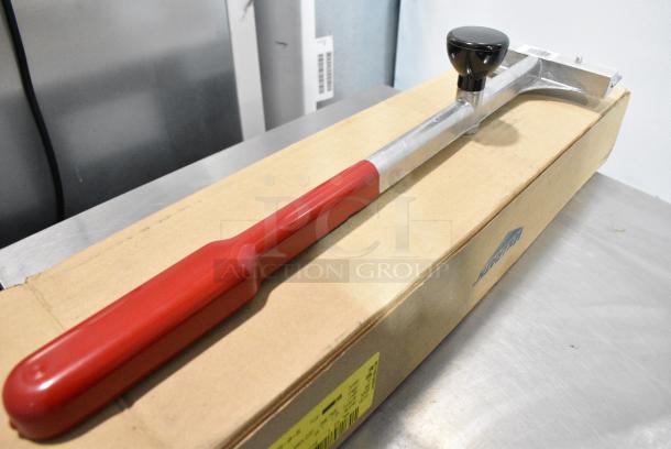 BRAND NEW SCRATCH AND DENT! Edlund 57794 Grill Scraper - Image 3 of 6