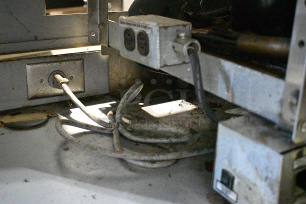 Duke Metal Commercial Subway Sandwich Make Line Prep Line w/ Lowering Sneeze Guard. 120 Volts, 1 Phase. - Image 9 of 9