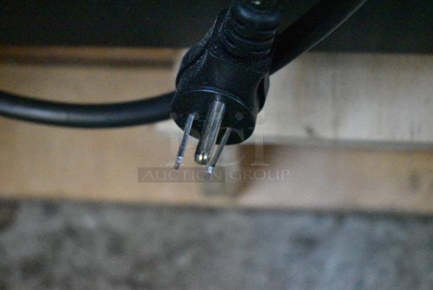 BRAND NEW SCRATCH AND DENT! Avantco 178A49FHC Stainless Steel Commercial 2 Door Reach In Freezer. 115 Volts, 1 Phase. Tested and Powers On But Does Not Get Cold - Image 8 of 8