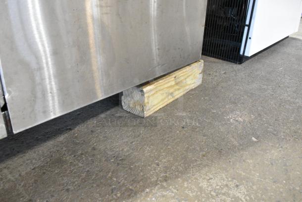 2 Blodgett Stainless Steel Commercial Natural Gas Powered Full Size Convection Oven w/ View Through Doors, Metal Oven Racks and Thermostatic Controls on Commercial Casters. 2 Times Your Bid! - Image 7 of 10