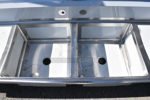 BRAND NEW SCRATCH AND DENT! Regency 600T2323224 Stainless Steel 2 Bay Sink w/ Dual Drain Boards. No Legs. - Image 5 of 8