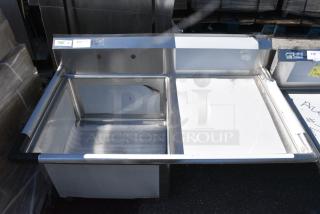 BRAND NEW SCRATCH AND DENT! Regency 600S1242424R Stainless Steel Single Bay Sink w/ Right Side Drain Board. No Legs.