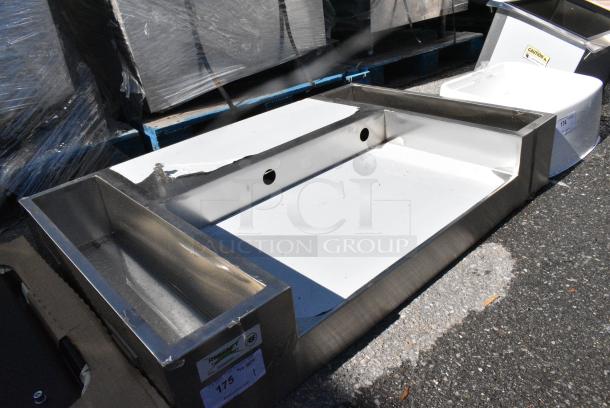 BRAND NEW SCRATCH AND DENT! Regency 424OMS2844 44" x 28" Stainless Steel Omelet / Pasta Station Base - Image 2 of 7