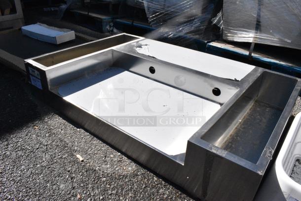 BRAND NEW SCRATCH AND DENT! Regency 424OMS2844 44" x 28" Stainless Steel Omelet / Pasta Station Base - Image 3 of 7