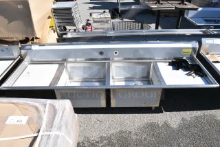 BRAND NEW SCRATCH AND DENT! Regency 600S22323224 Stainless Steel 2 Bay Sink w/ Dual Drain Board. No Legs.
