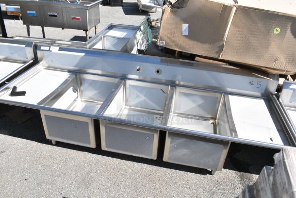 BRAND NEW SCRATCH AND DENT! Regency 600S32030220 Stainless Steel 3 Bay Sink w/ Dual Drain Board. No Legs. - Image 1 of 6
