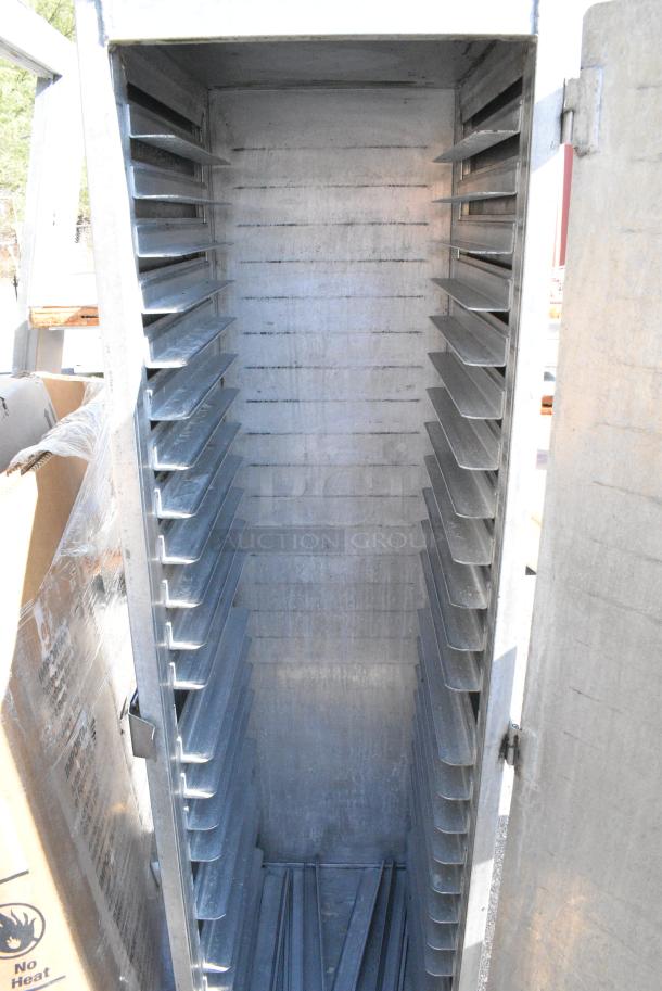 Lockwood Metal Commercial Enclosed Pan Rack. - Image 5 of 6