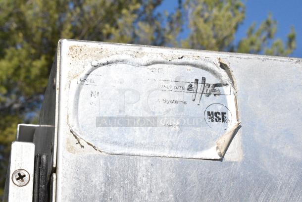 Nu Vu Metal Commercial Enclosed Pan Rack on Commercial Casters. - Image 7 of 7